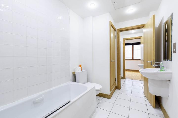 Modern Apartment Noko house, Banister road, Kensal Rise 